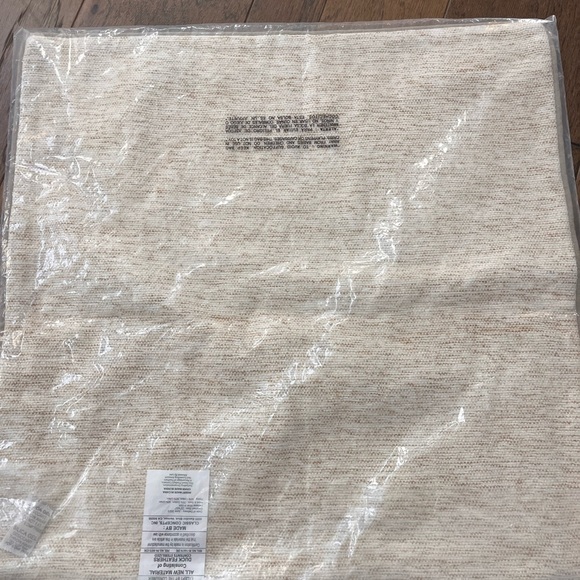 Villa by Classic Home from Pottery Barn Ivory/Natural 22x22 pillow cover - Picture 4 of 6